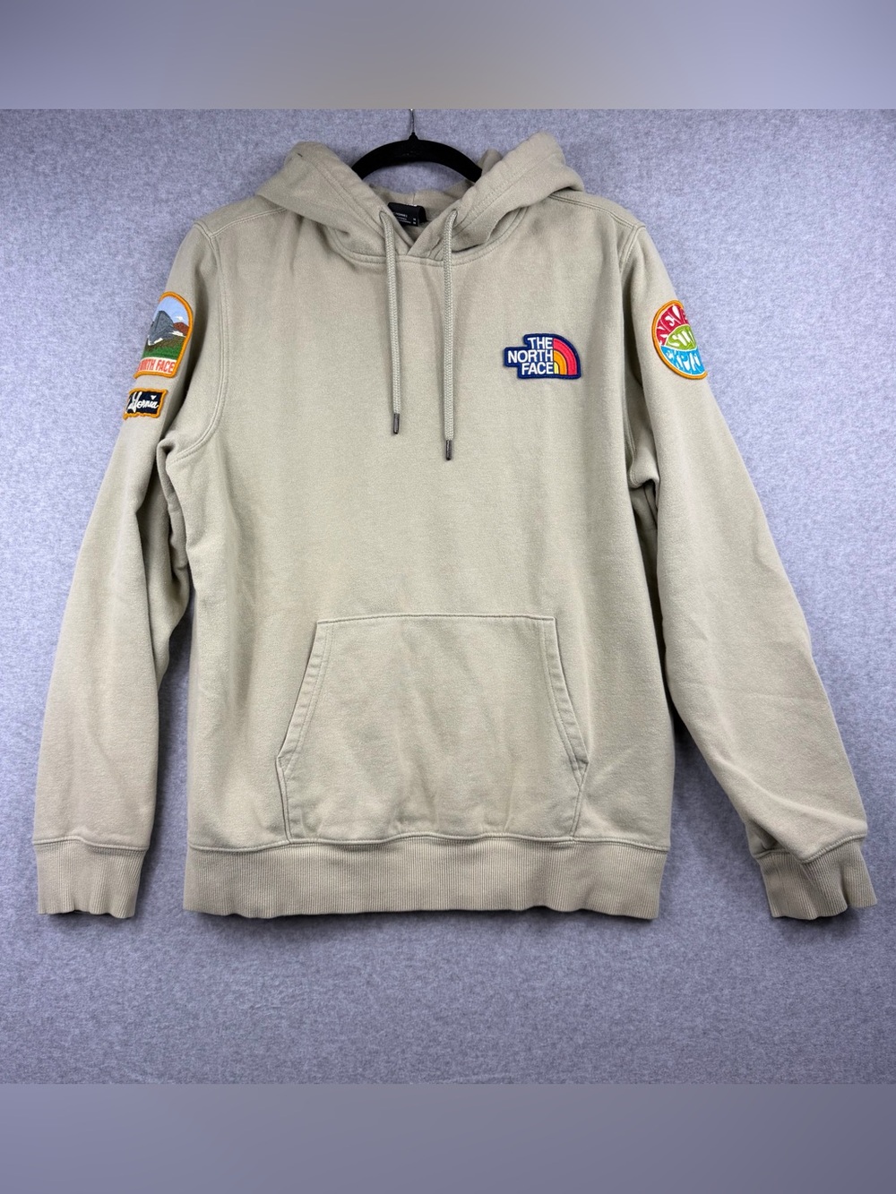 The North Face Beige Fleece Pullover Hoodie Patches Logo Kangaroo Pocket Men's M